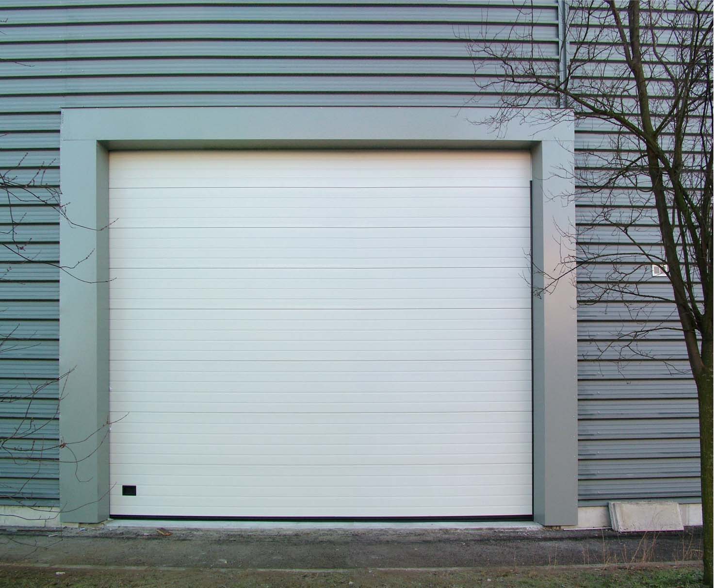 Sectional Overhead Doors Steel Sliding Door Overhead Sectional Garage Door Logistic System Garage Doors