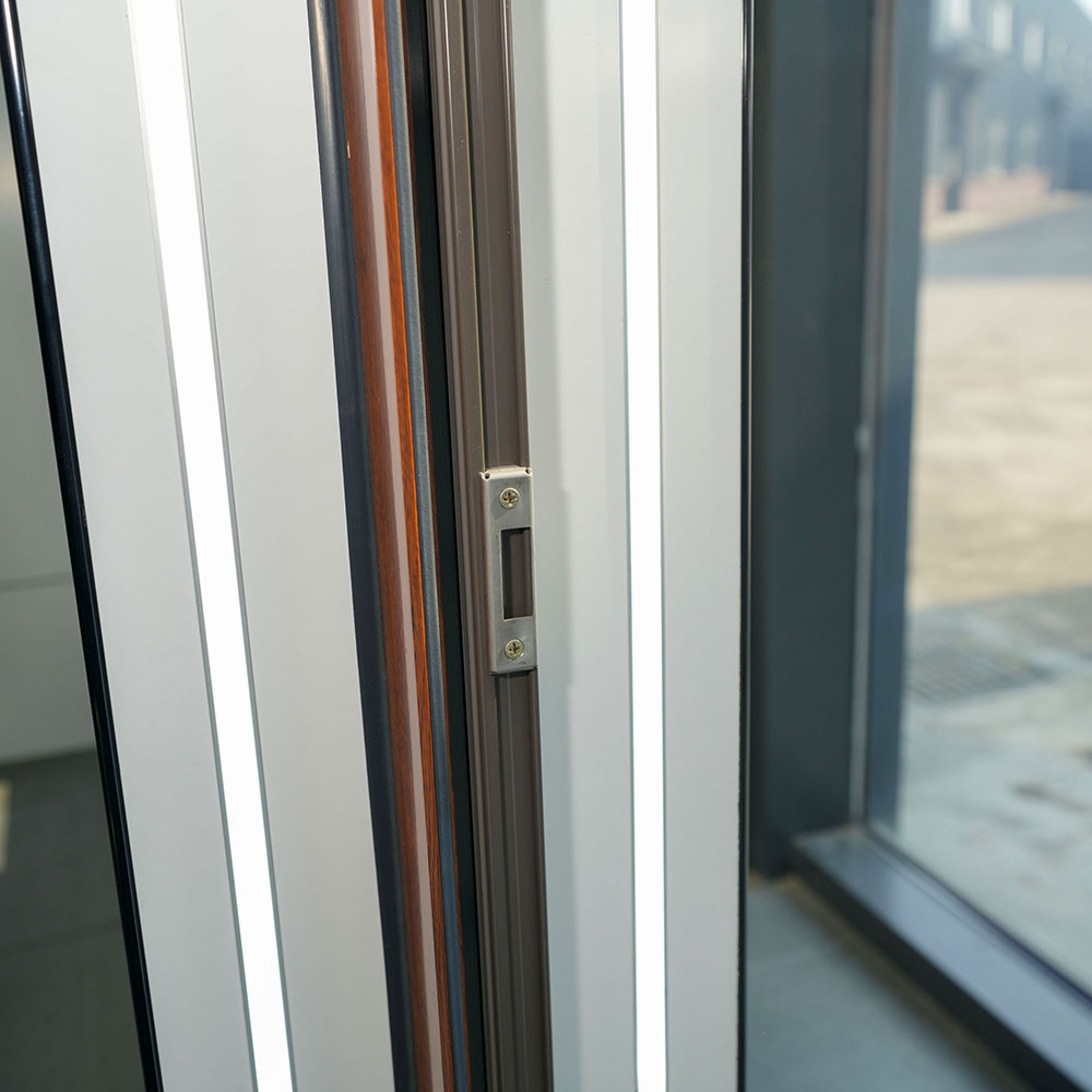 Modern Manual Red Wood Grain Single Outward Opening Aluminum Glass Door with Sound Insulation for Villa Courtyard Entrance