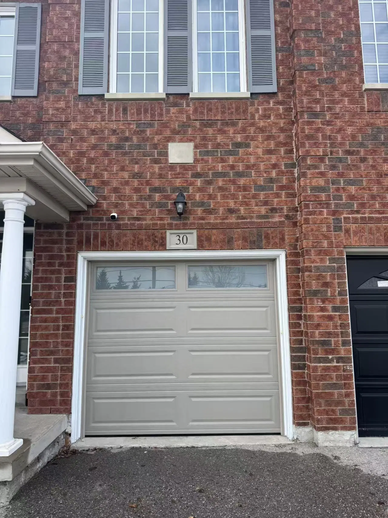 Excellent Quality Insulated Residential Garage Door Made on Fully Automatic Production Line