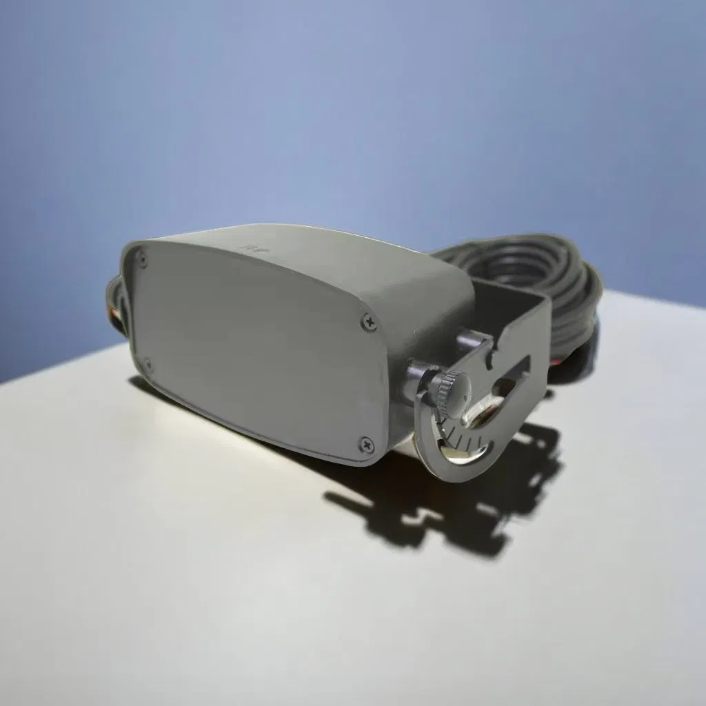 Industrial Door Sensor Intelligent Traffic Light Detection System for Rail Stations