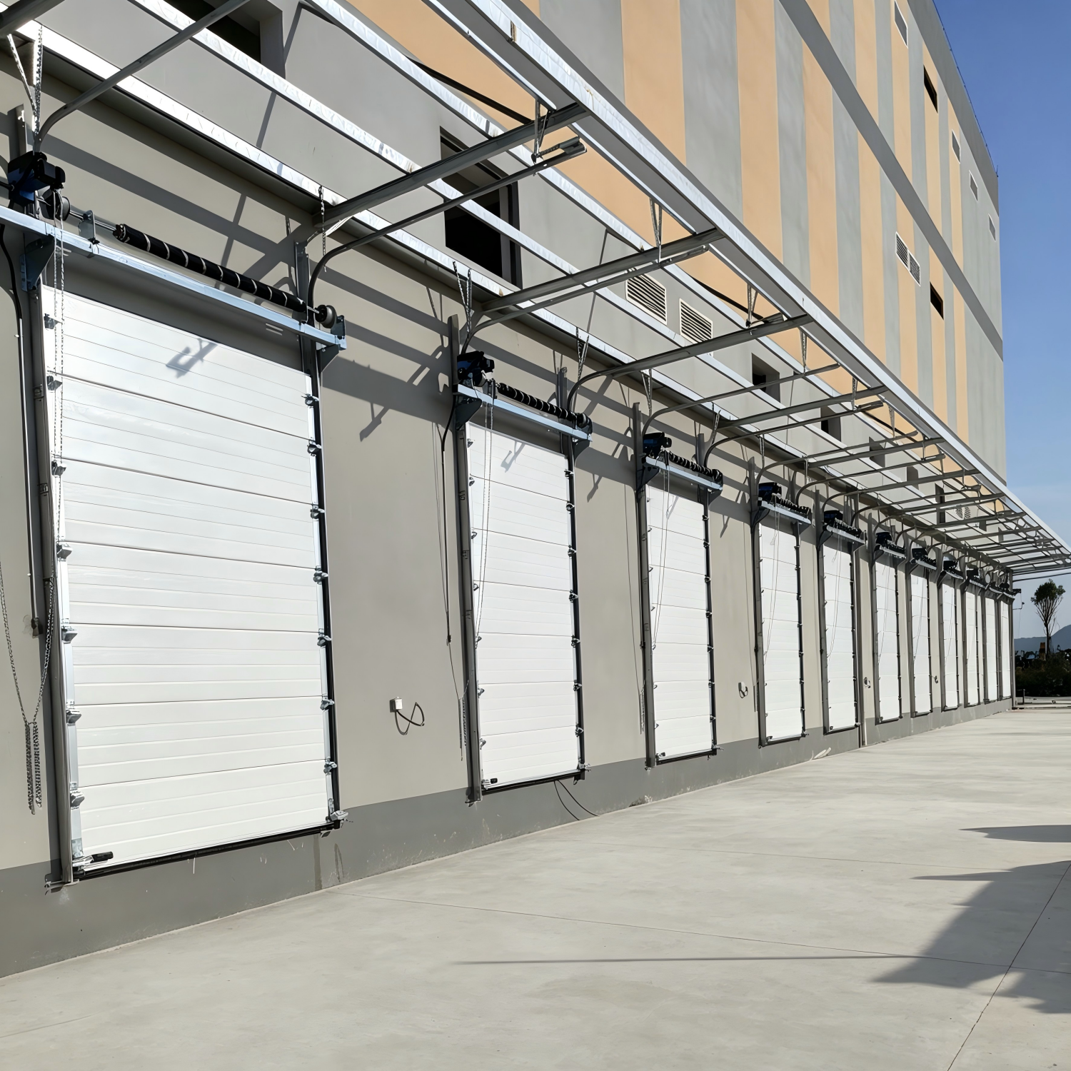 ODM High Quality Storm Security Doors Factory Warehouse Overhead Industrial Sectional Door