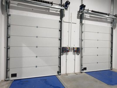 Sectional Door China Suppliers Hot Selling Automatic Lift Industrial Warehouse Overhead Sectional Door With Pedestrian Door