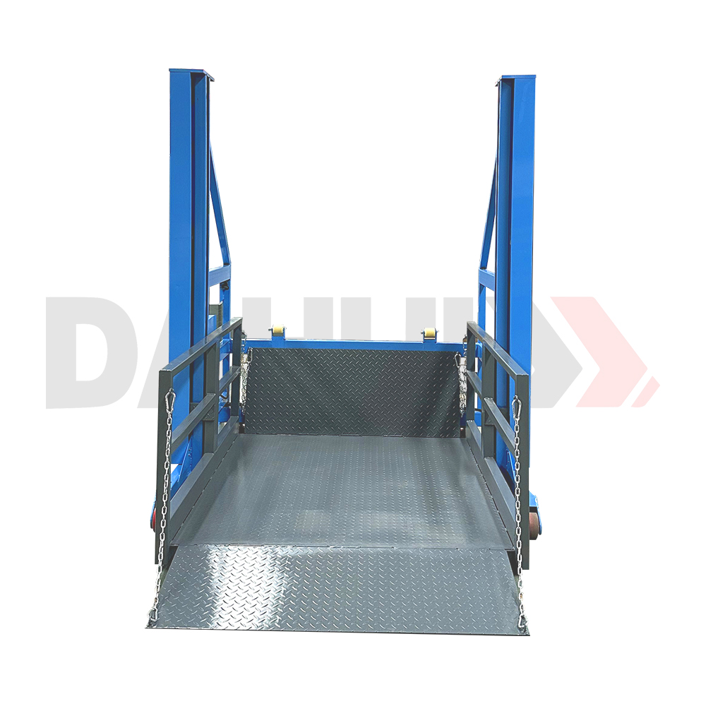 Lifting Equipment Mobile Hydraulic Cargo Lift Dock Truck Loading and Unloading Platform 2000kg Capacity 1.7m Height Carbon Steel