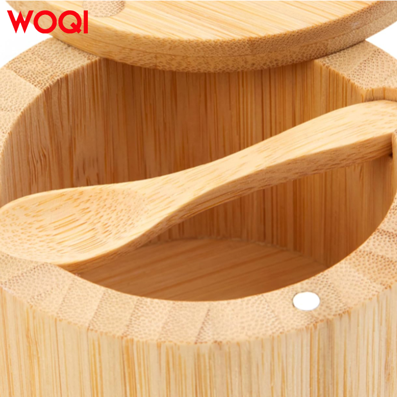 WOQI Custom Easy Maintenance Bamboo Salt shaker and Pepper Bowl Box Cellar With Magnetic Swivel Lid and Spoon