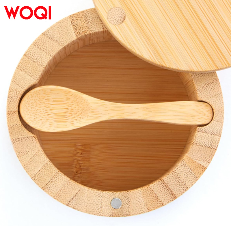 WOQI Custom Easy Maintenance Bamboo Salt shaker and Pepper Bowl Box Cellar With Magnetic Swivel Lid and Spoon