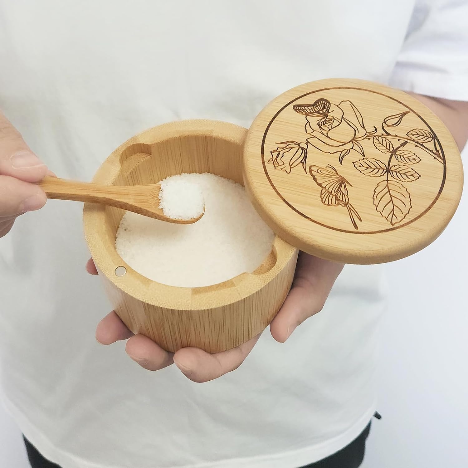 Wholesale Bamboo Wood Salt Cellar Box Container Bowl with Lid and Spoon,Kitchen Pice Cellar Salt Holder Sver Jar with Swivel Lid