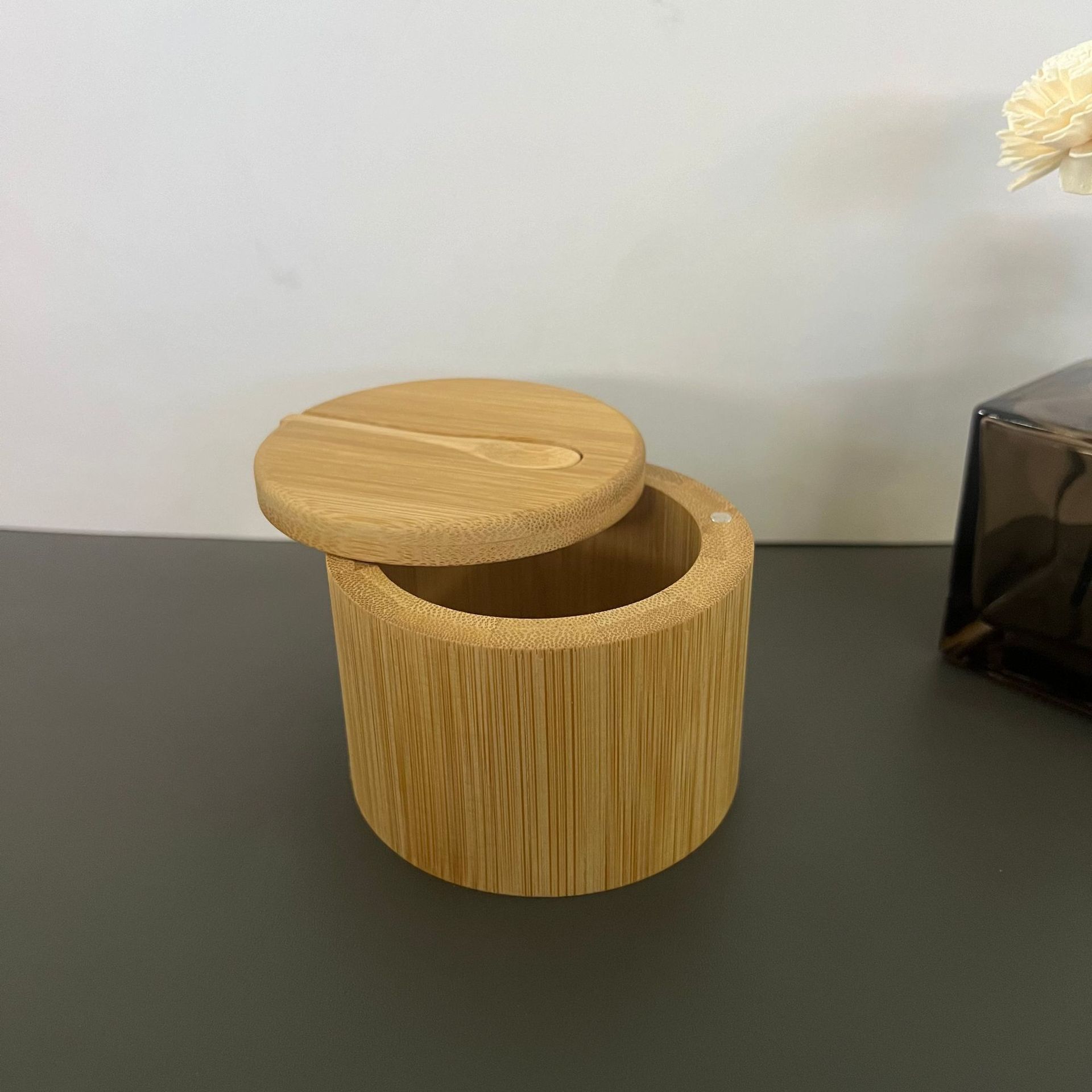 3 Compartment Round Salt Container Bamboo Salt Cellar Kitchen Spice Pepper Seasoning Salt Box with Swivel Magnetic Lid