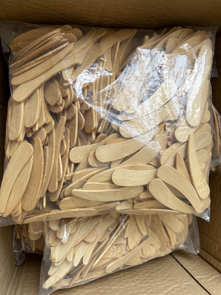 Logo-Printed Polished Smooth Wooden Bamboo Waxing Facial Spatula Scraper on Sale Makeup Tools