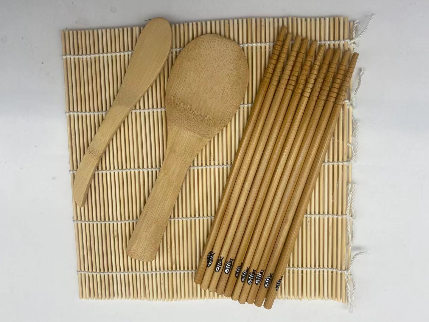 Good Quality Nature Color Bamboo Material Sushi Set Including Mat , Paddles, Chopsticks and Plate