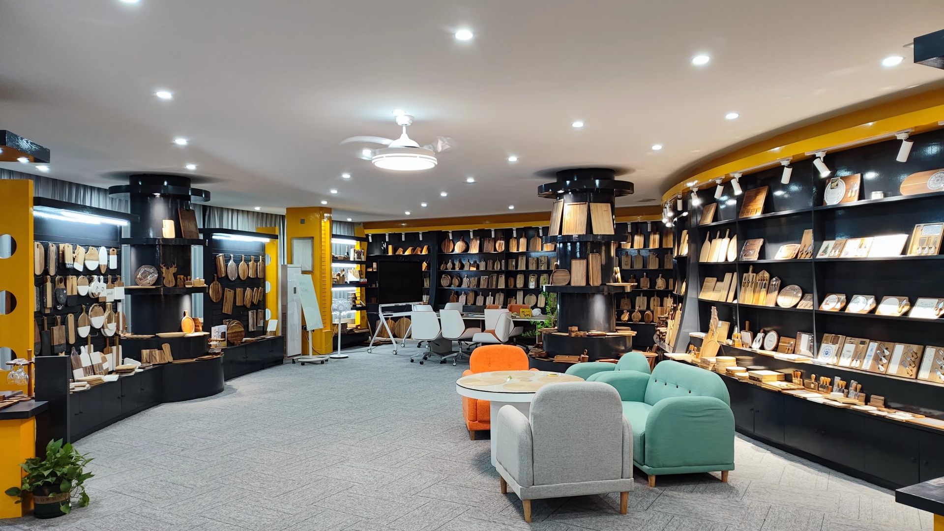 VR Showroom Showcase