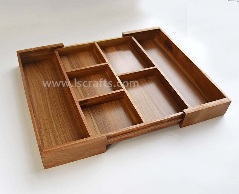 Acacia Wooden Extensible/Expandable Cutlery Tray