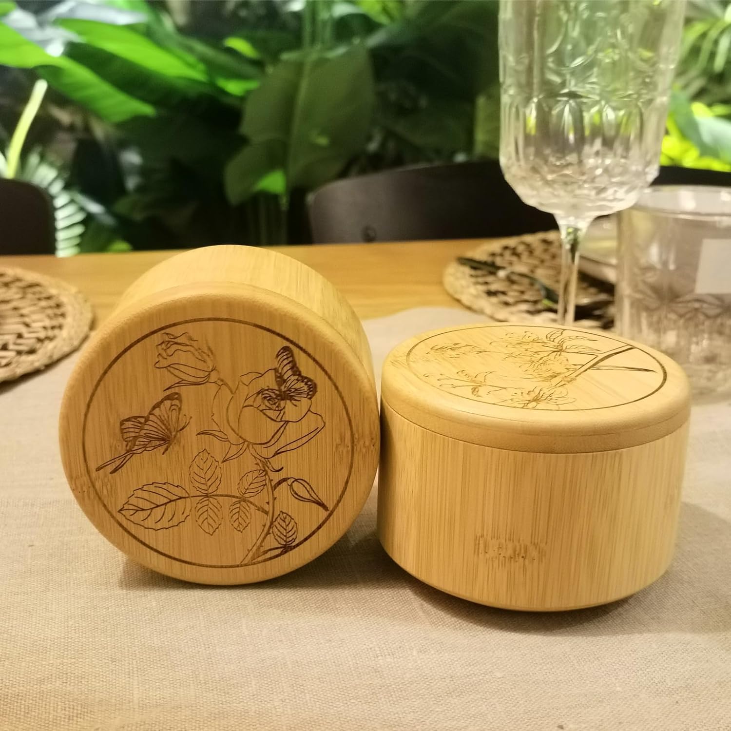 Kitchen Salt Storage Container Round Wooden Salt Box Bamboo Salt Cellar with Lid and Spoon