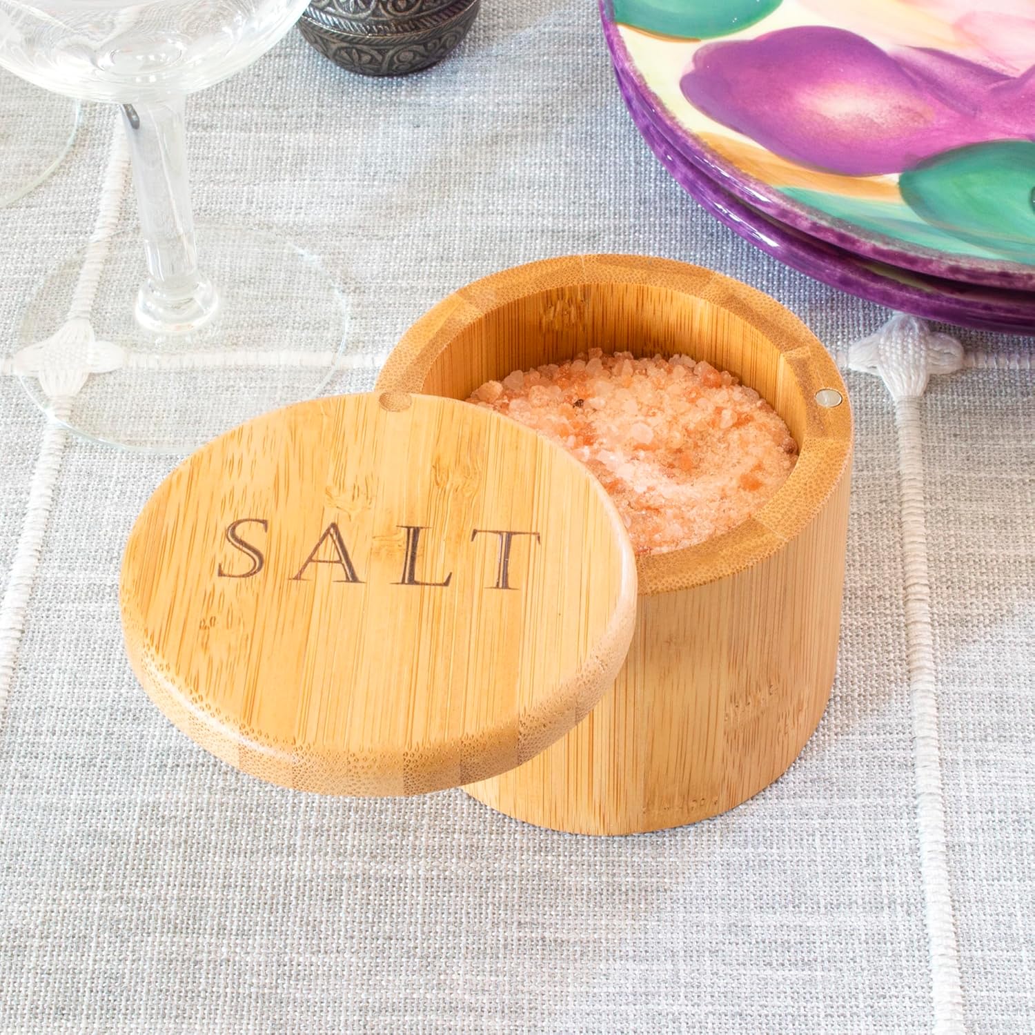 Modern Luxury Bamboo Salt Cellar Spice Storage Box Magnetic Lid Sustainable Freshness Preservation Kitchen Countertop Parties