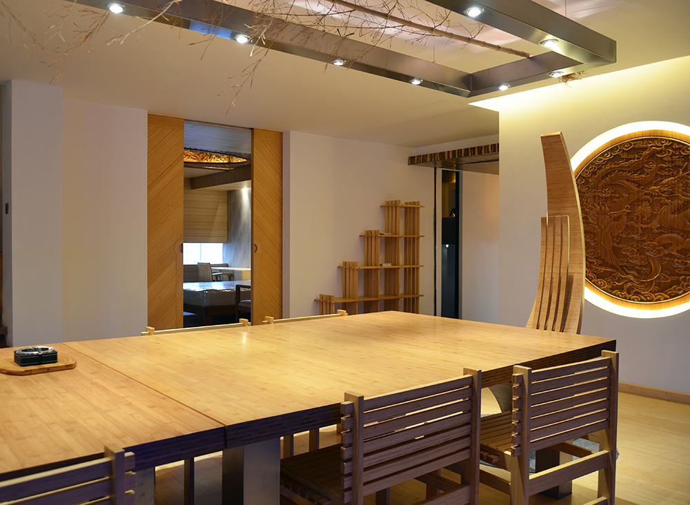 Showcase Interior 3