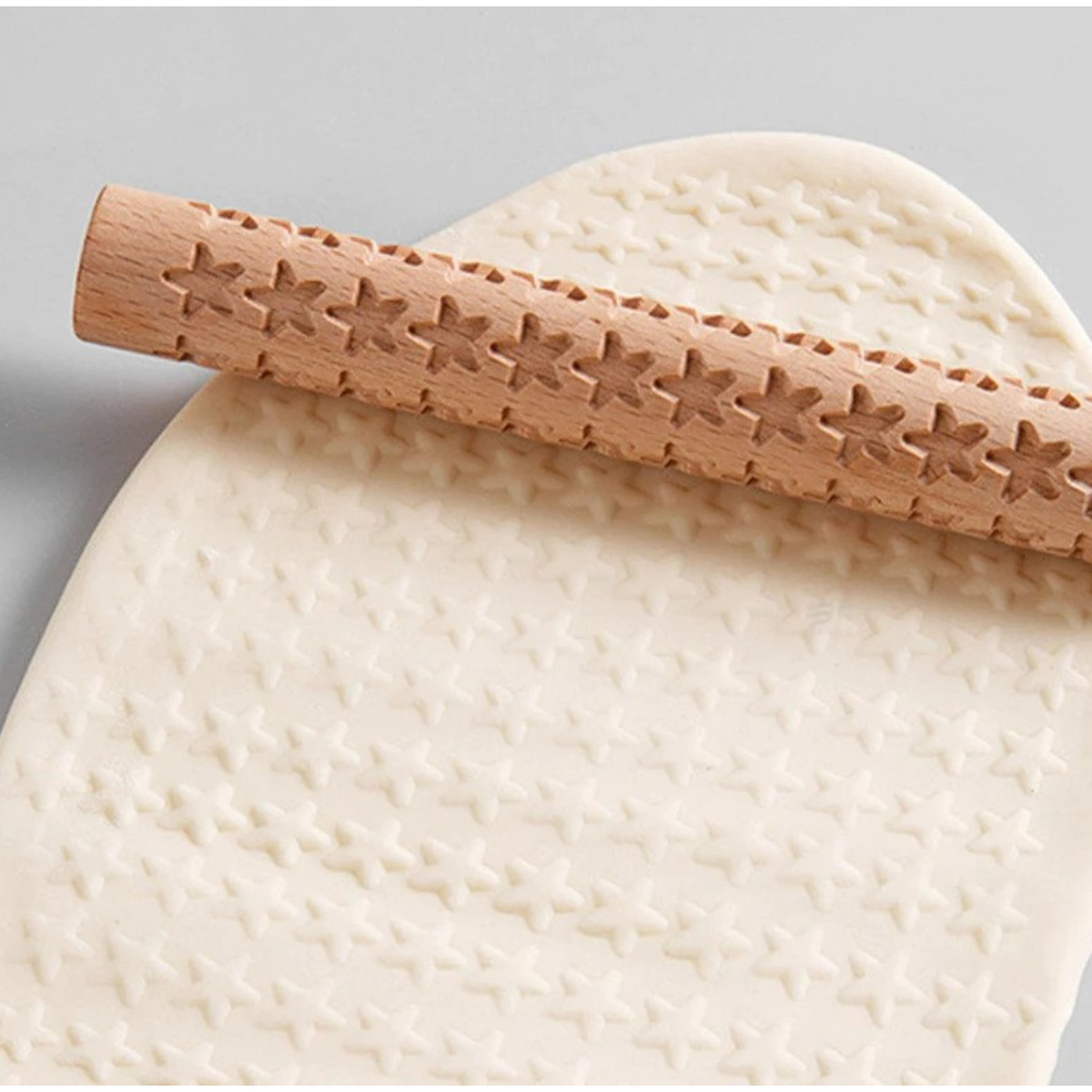Wood Rolling Pin with Handles in Bamboo with Smooth Finished Perfect for Easy Roti and Dough Rolling at Wholesale Prices