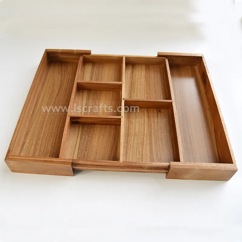 Acacia Wooden Extensible Cutlery Tray Close Up