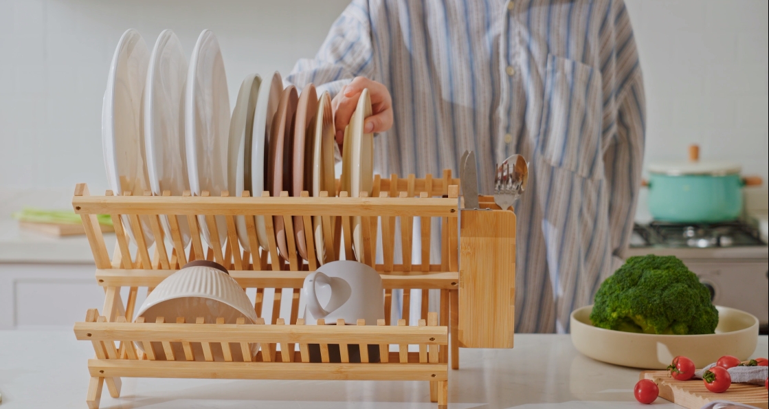 Folding Bamboo Dish Rack Banner