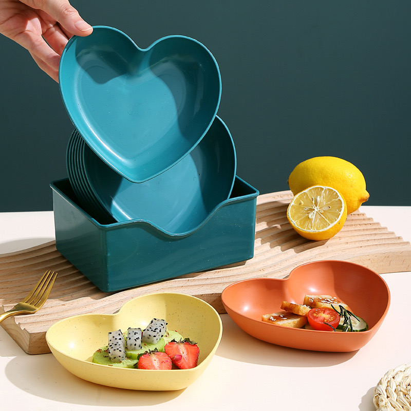 Heart Shaped Bowl Detail 1