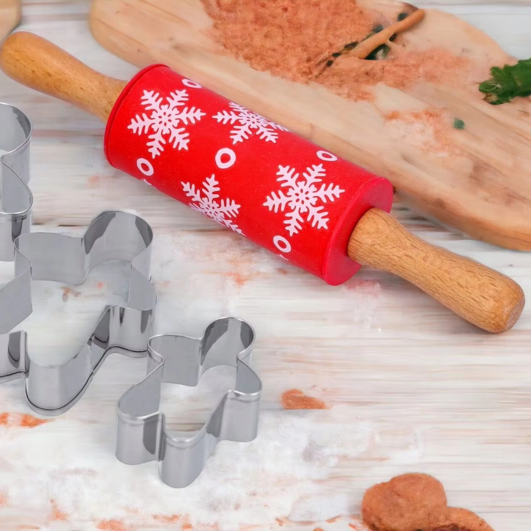 Children's Design Wooden Embossing Rolling Pin Mini Playdough Rolling Tool for Kids for Christmas Pastry Board