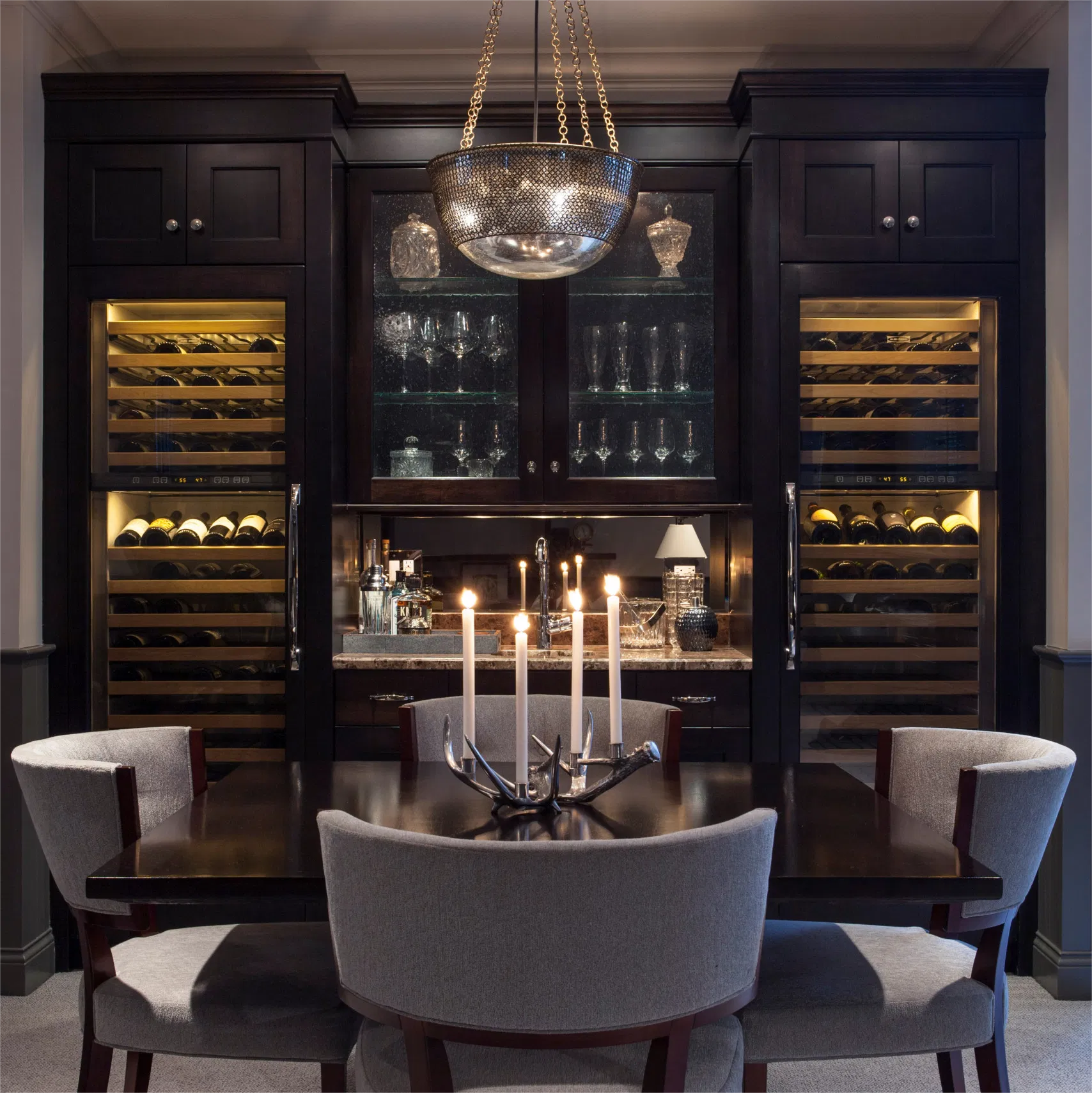 Cbmmart Customized Commercial Display Wine Cellar Rack Pine Furniture Antique Classic Solid Wood Wine Storage