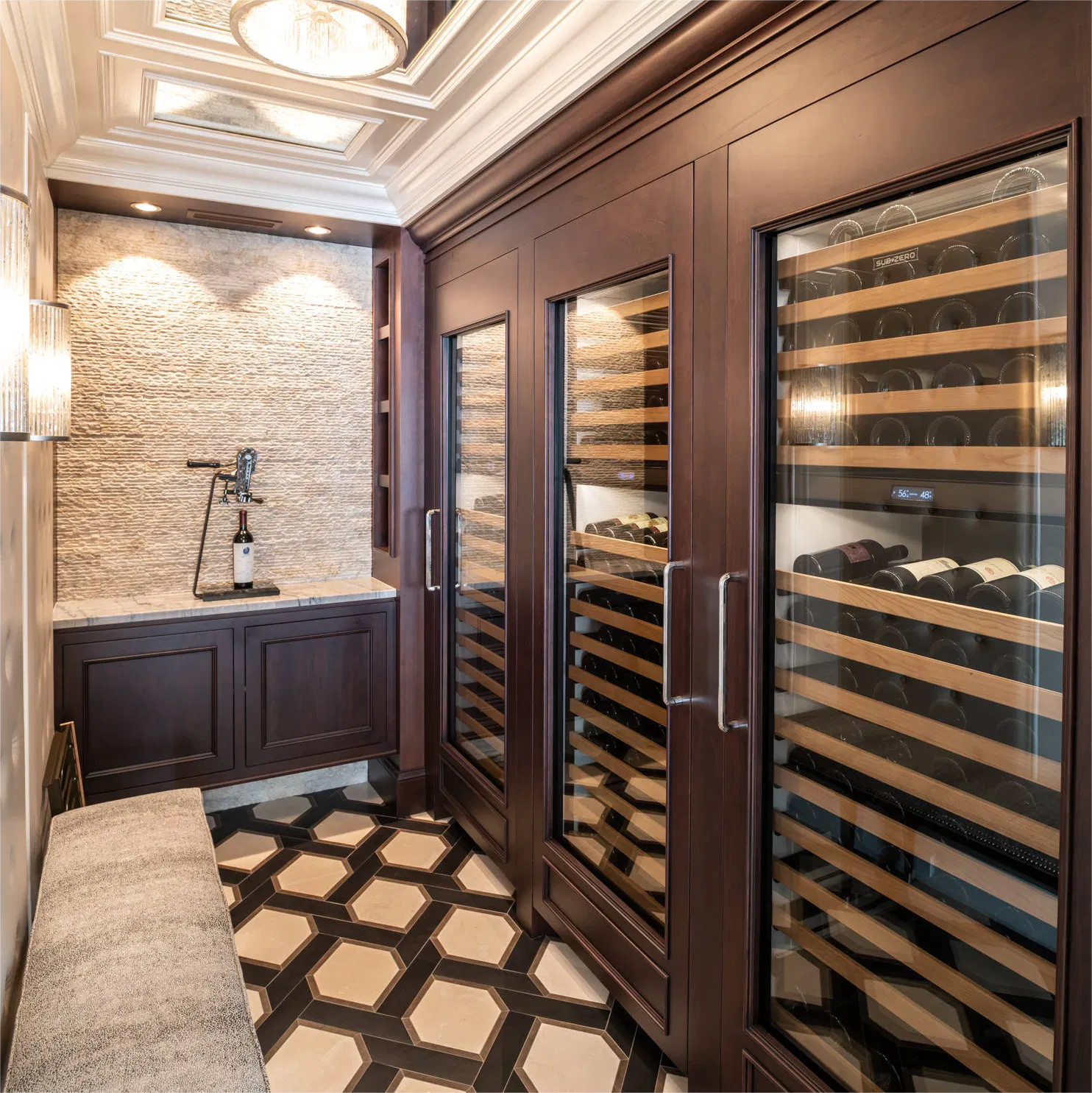 Cbmmart Customized Commercial Display Wine Cellar Rack Pine Furniture Antique Classic Solid Wood Wine Storage