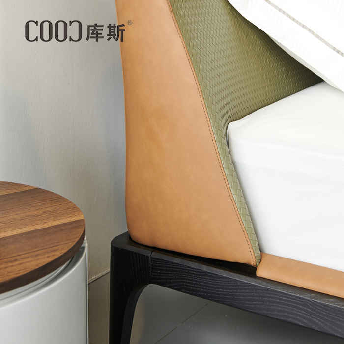 Luxury Modern Design Italian Bedroom Set Chinese Wholesale King Size Nappa Leather Double Beds Upholstried Villa Hotel Apartment Home Furniture