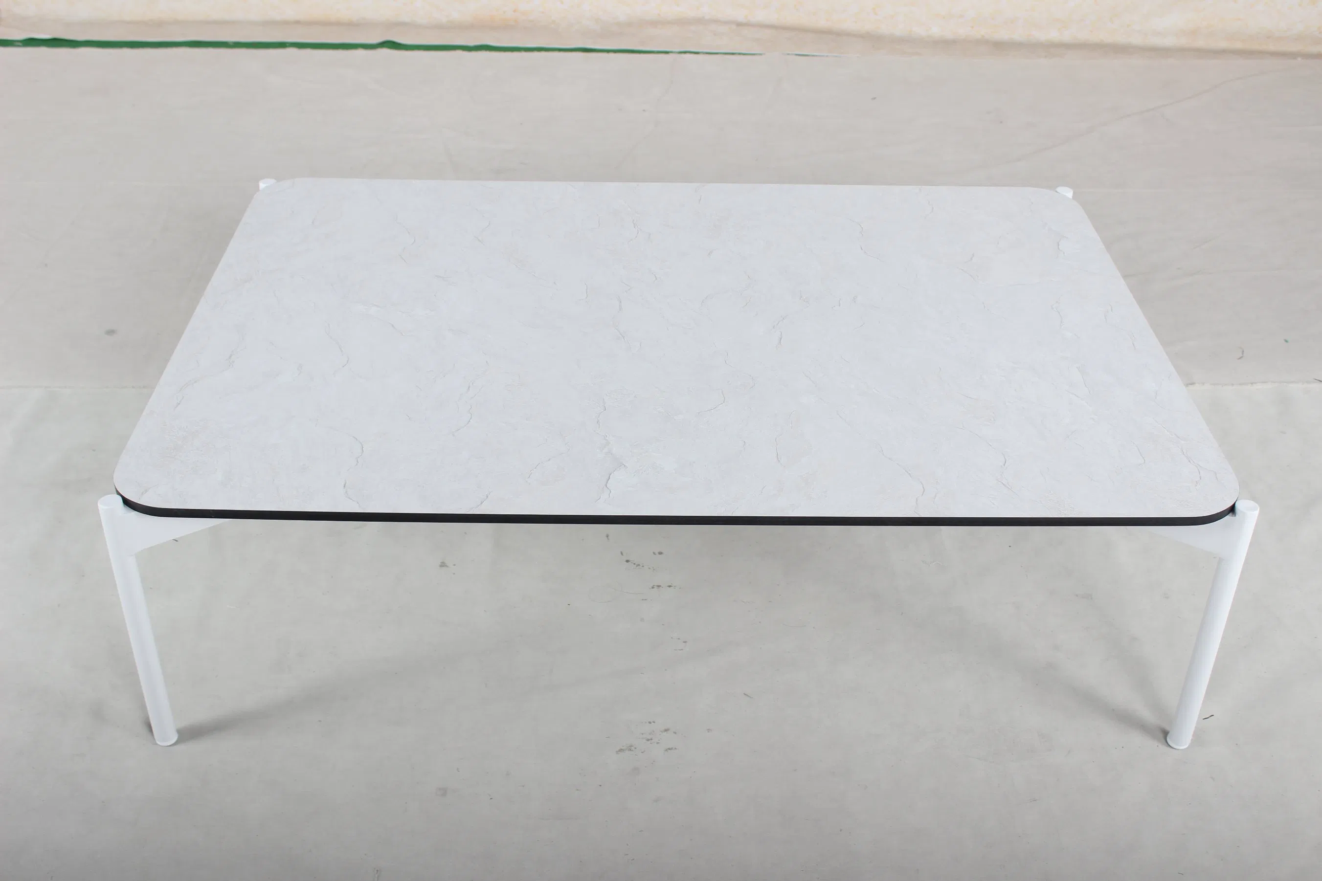 Factory Hot Sale Minimalist Outdoor Garden Furniture Durable Aluminum Frame Woven Rope Sofa Set with Rectangle Coffee Table for Hotel Patio