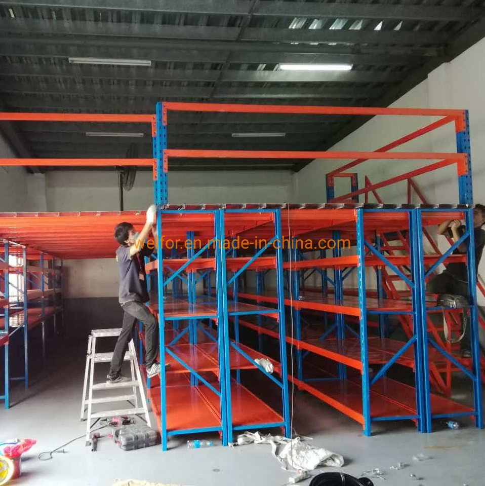 Sistemas de estanterías de acero para plataformas de entrepiso y almacenamiento en mezzanine
