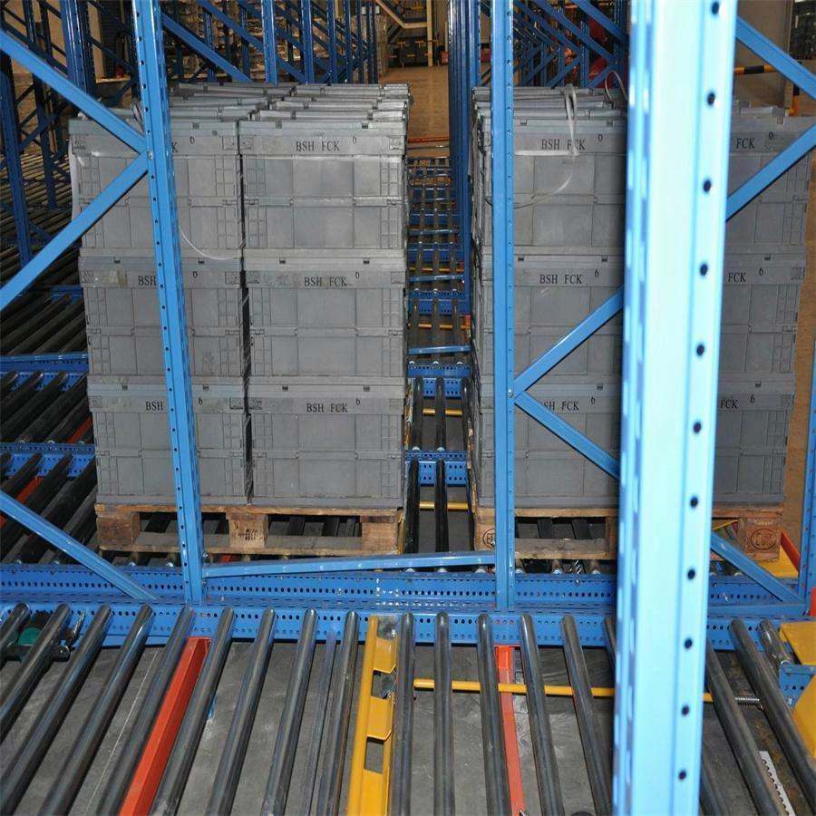Estante de flujo por gravedad de palets de densidad asequible de China para estanterías de almacén