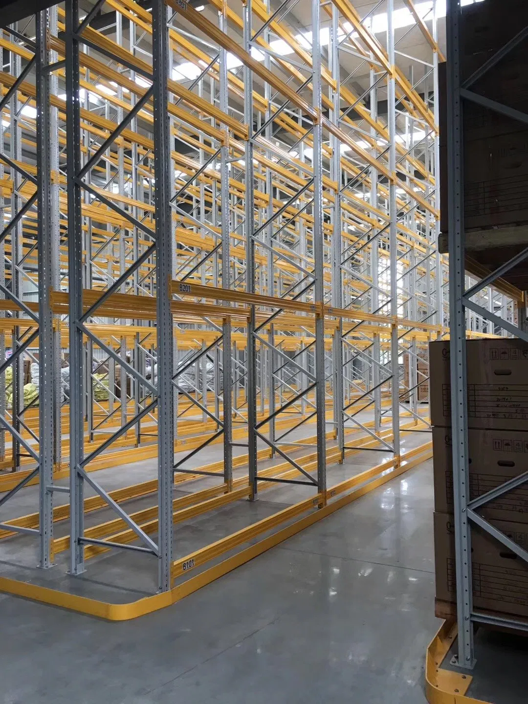 Venta directa de fábrica Jinhui estanterías de pasillo estrecho estanterías de carga pesada estanterías VNA estantería de metal de acero almacenamiento