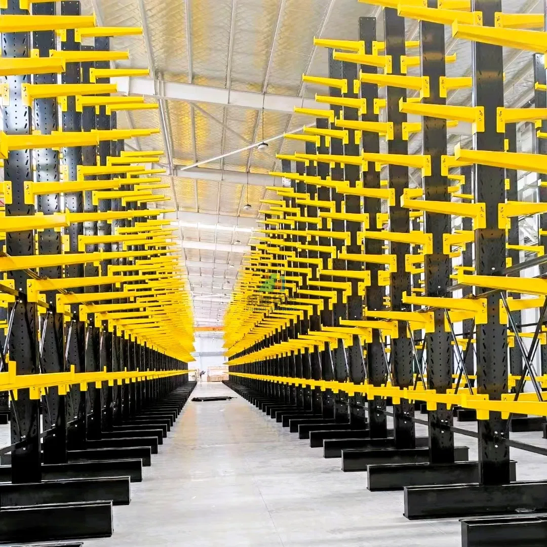 Estantes de acero cantilever de alta resistencia en amarillo y negro
