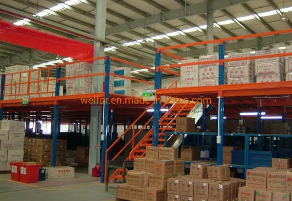 Sistema de estanterías de almacenamiento en entreplanta de acero