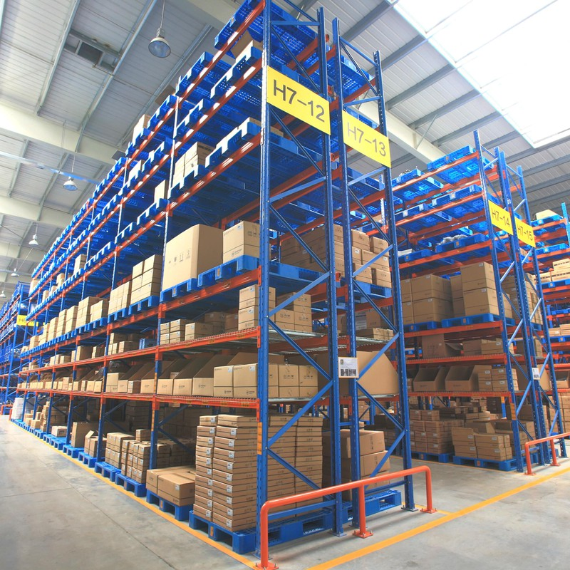 Carretilla de torre Vna de pasillo estrecho compatible con estantería de palets, estantería de acero de alta resistencia para almacén, estantería metálica