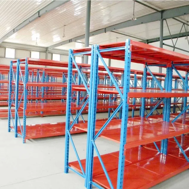 Unidad de estantería cantilever ajustable para almacenamiento industrial de tubos, caños y perfiles con acabado duradero en polvo