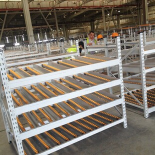 Estanterías de acero de alta resistencia para soluciones eficientes de espacio industrial