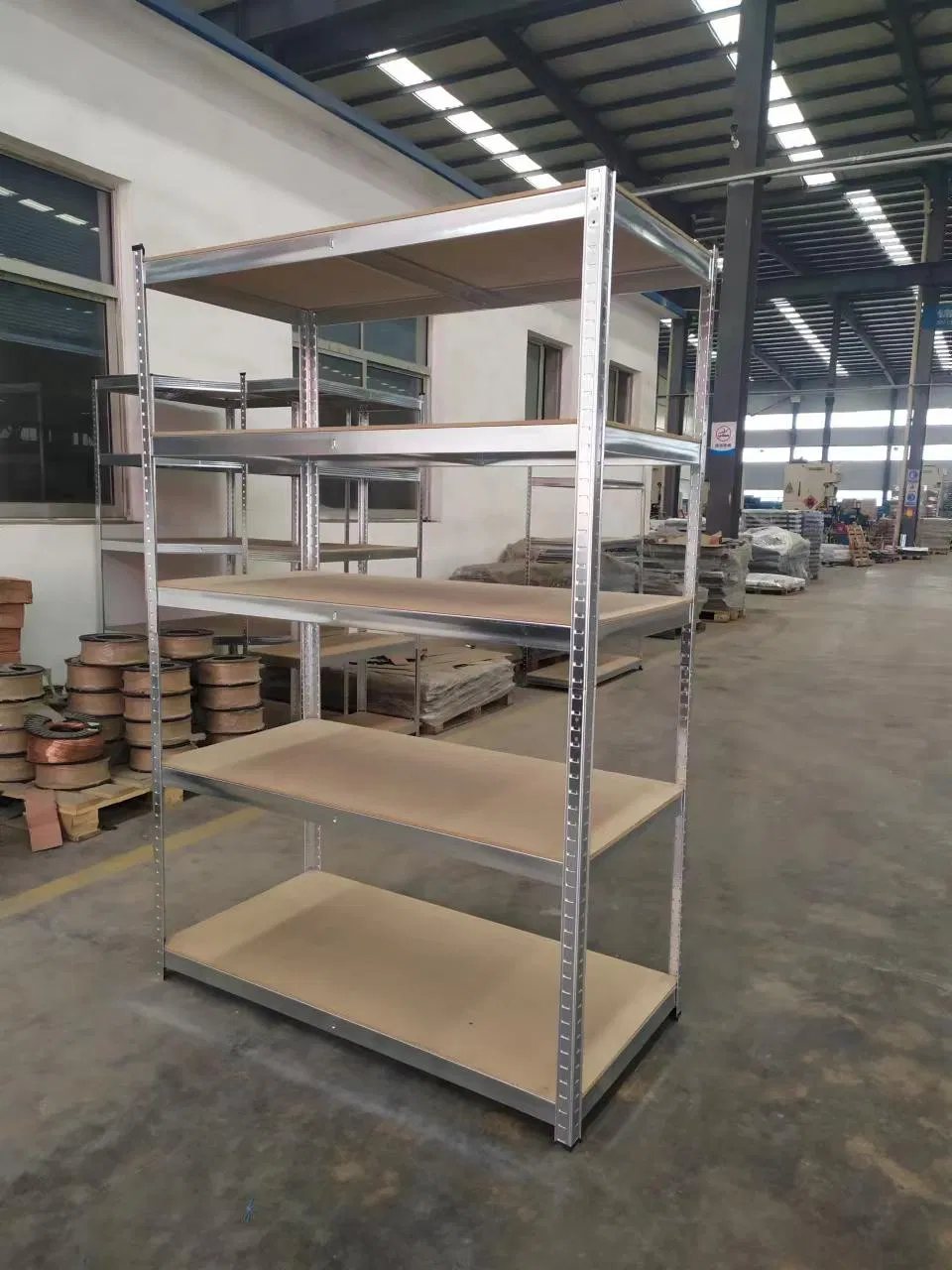 Estante de almacenamiento de garaje de MDF resistente con chapa de acero galvanizado anticorrosión