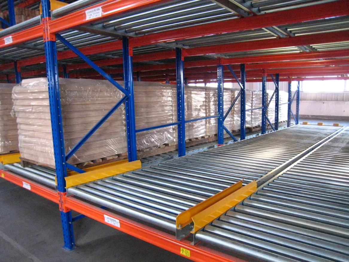 Estante de flujo de palets de acero para almacén en China, estantería de flujo en gravedad con sistema de transporte por rodillos