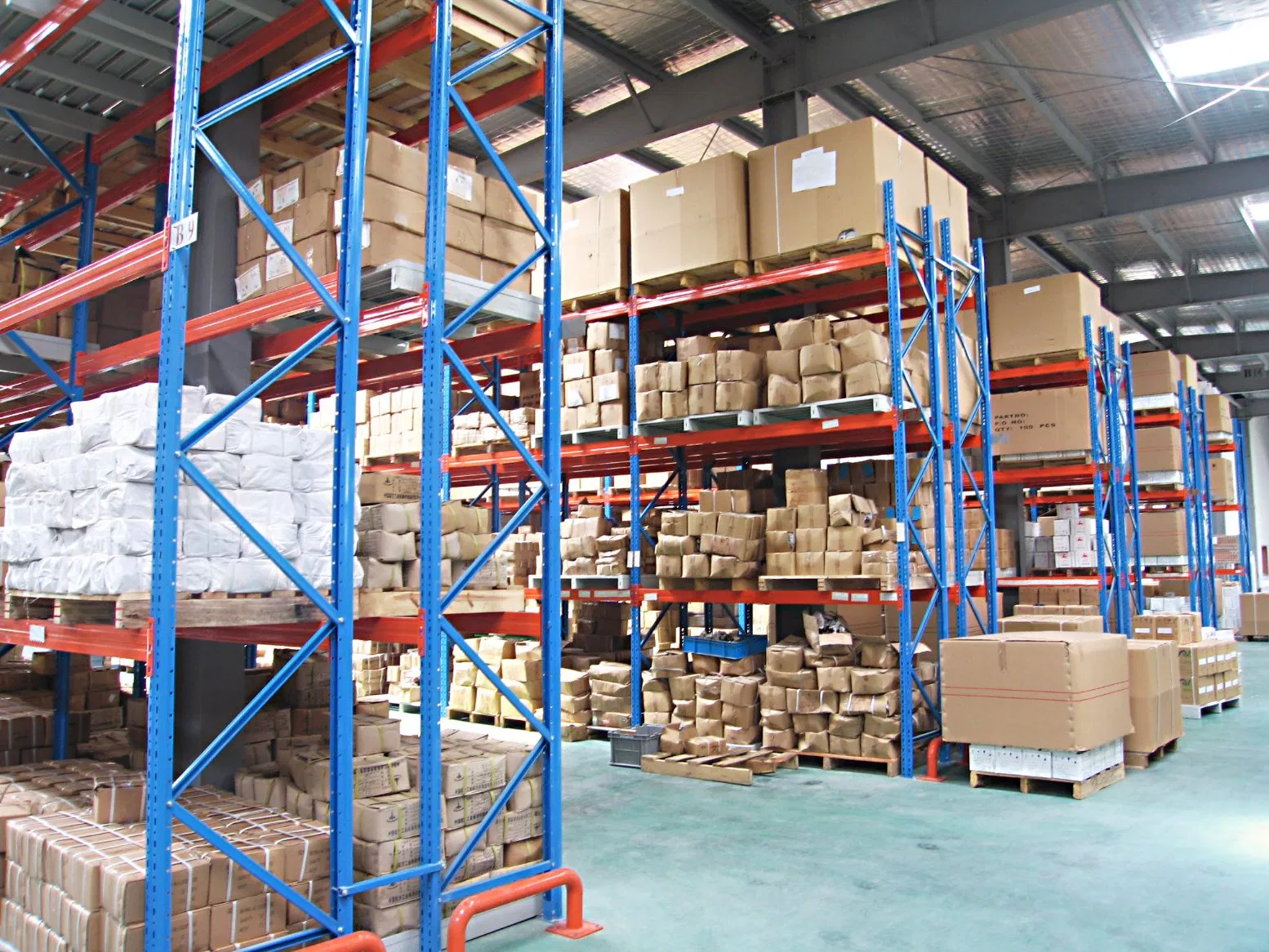 Sistema de estanterías para palés de alta calidad y gran resistencia para almacenes Estanterías de almacenamiento Estantería selectiva para uso industrial