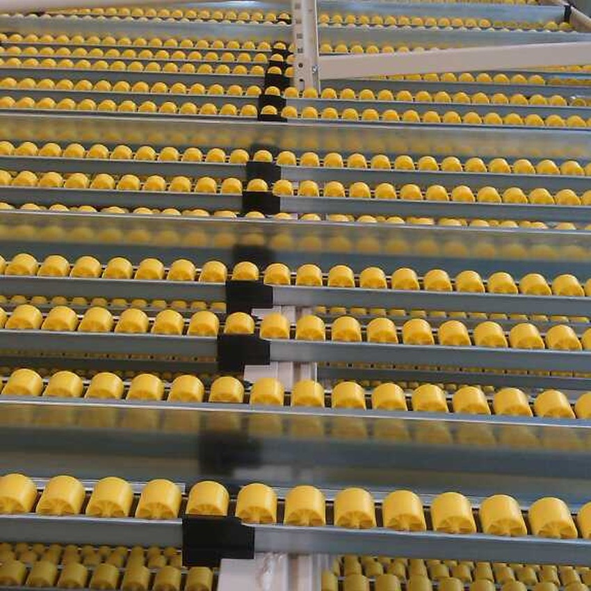 Estante de rodillos de almacenamiento intensivo profesional para estanterías de gravedad