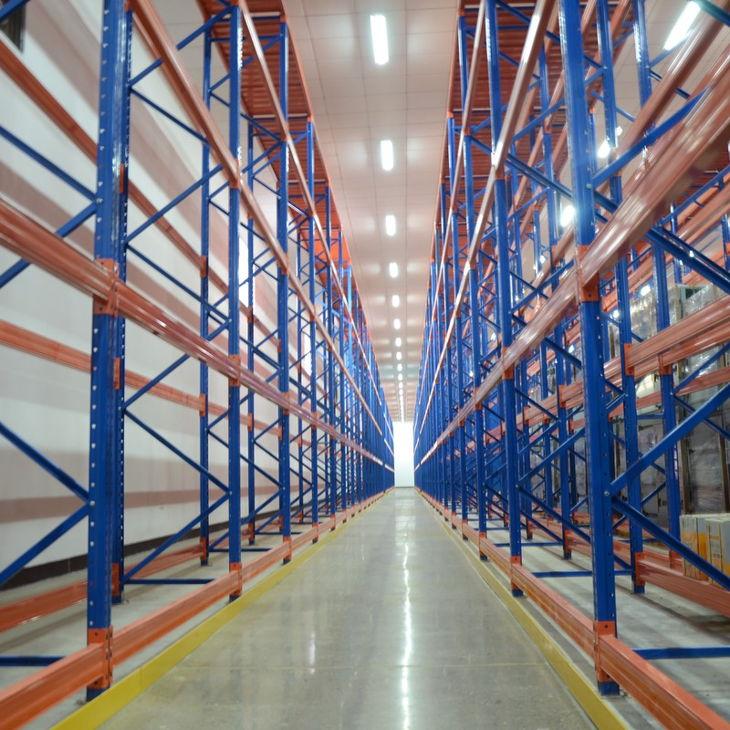 Carretilla de torre Vna de pasillo estrecho compatible con estantería de palets, estantería de acero de alta resistencia para almacén, estantería metálica