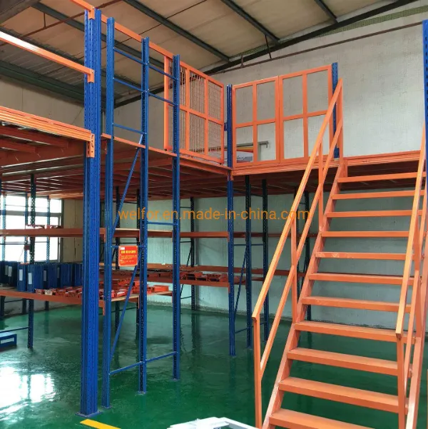 Sistema de estanterías de almacenamiento en entreplanta de acero