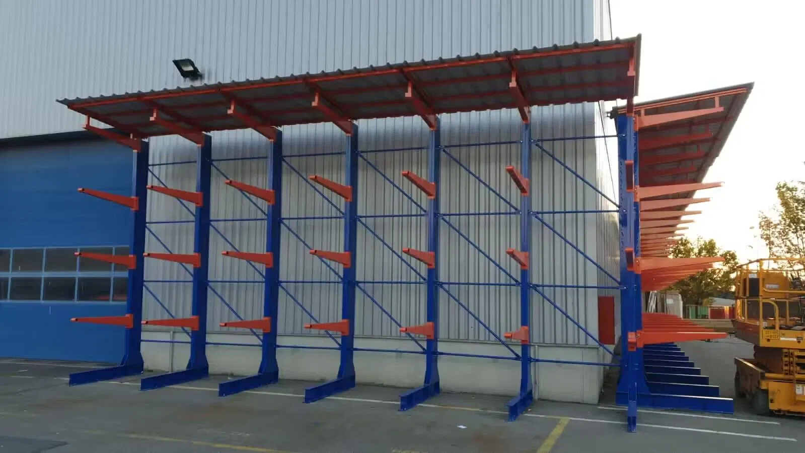 Excelente calidad estantería cantilever de acero sistema de estantes de metal brazo único estantería cantilever de acero de alta resistencia para almacenamiento en almacén