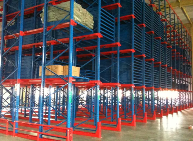 Estantería de acero de alta resistencia para almacenamiento eficiente en almacenes