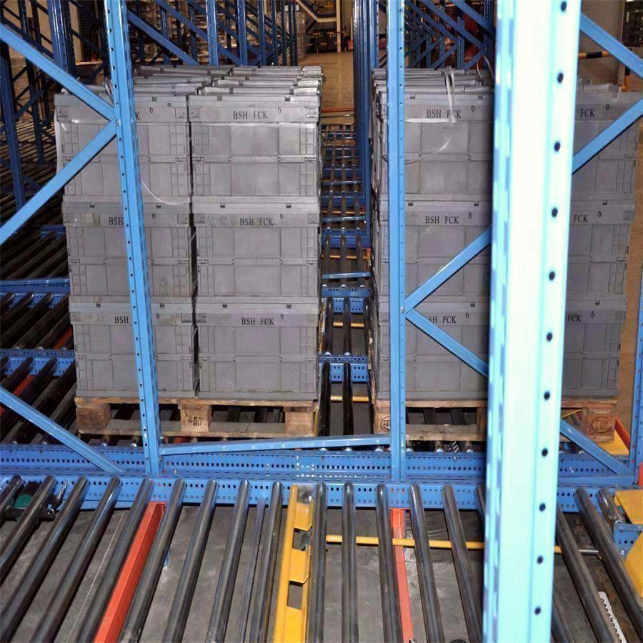 Sistema de estantería de flujo de palets de acero confiable con gravedad para almacenamiento en almacén