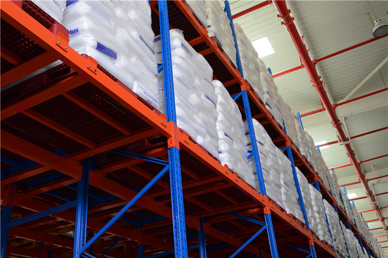 Sistema de estanterías Premium Push Back para una organización eficiente del almacén