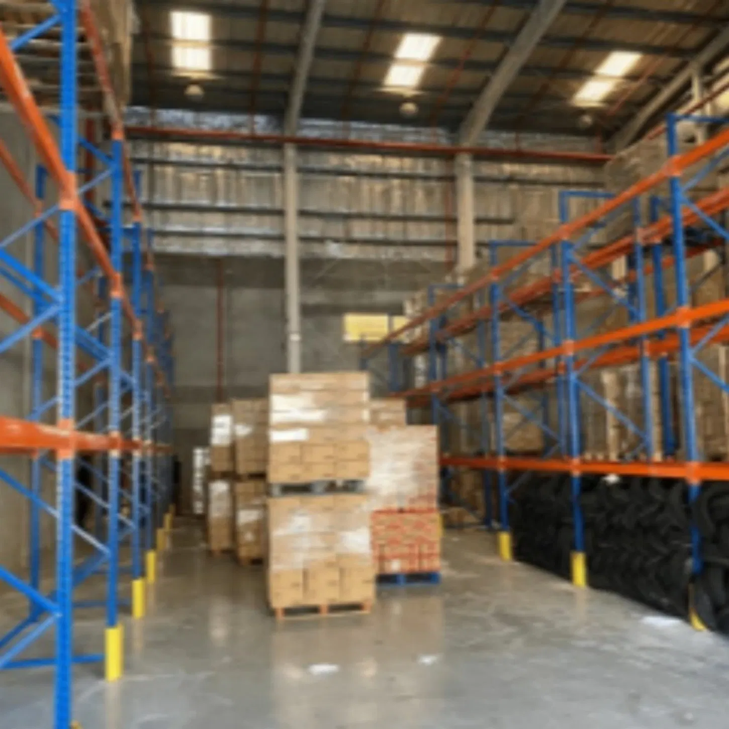 Sistema de estanterías selectivas de palets de alta resistencia para soluciones de almacenamiento en almacenes (500-3500kg/level)