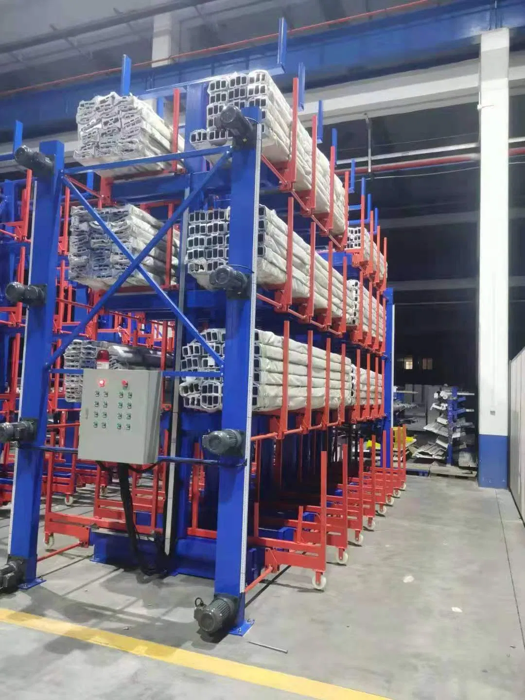 Estante de paletas móvil automatizado con alta capacidad de almacenamiento en densidad