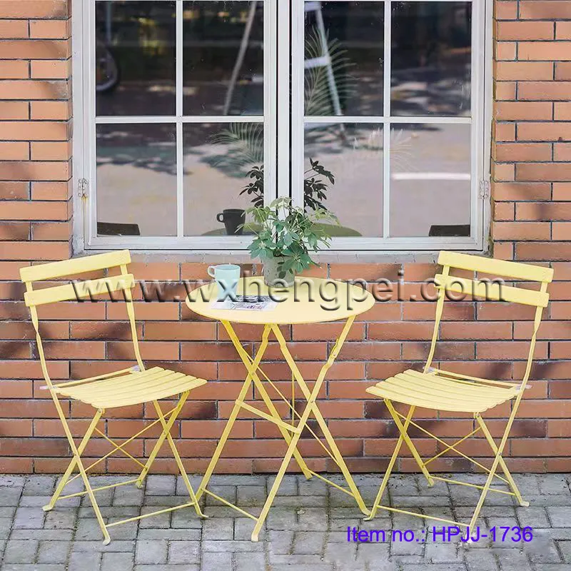 Indoor/Outdoor 3-Piece Foldable Bistro Set Display 3