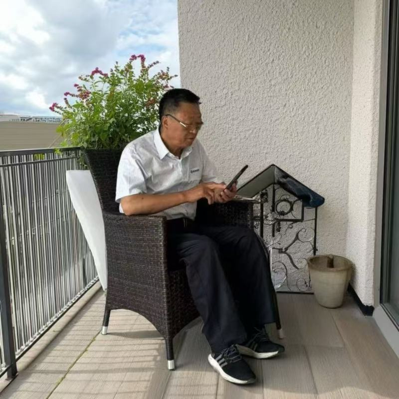 Elegant Teak Finish Classical Outdoor Furniture Sets Factory Price Dining