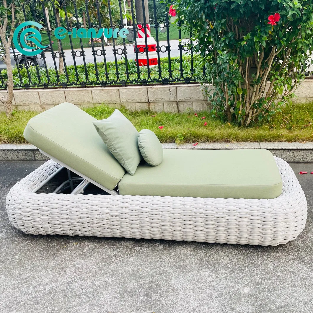 Sun Lounger Detail 2